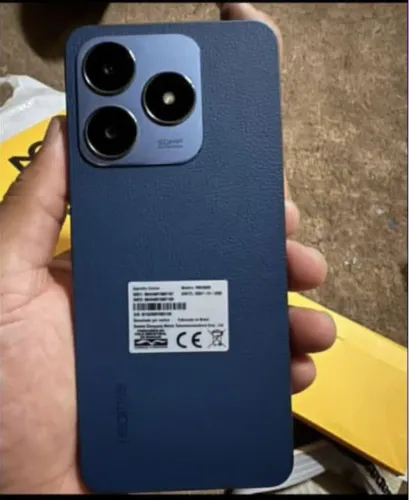 Celular realme C63