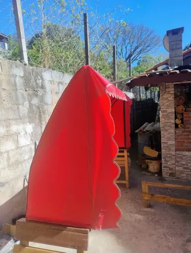 Toldo em Policarbonato Vermelho 2,20 x 1,00 m - Excelente Estado