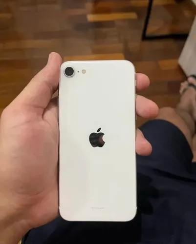 iPhone SE 2ª geração 2020 semi novo