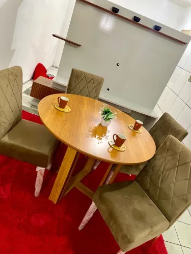 Mesa de jantar 4 lugares redonda