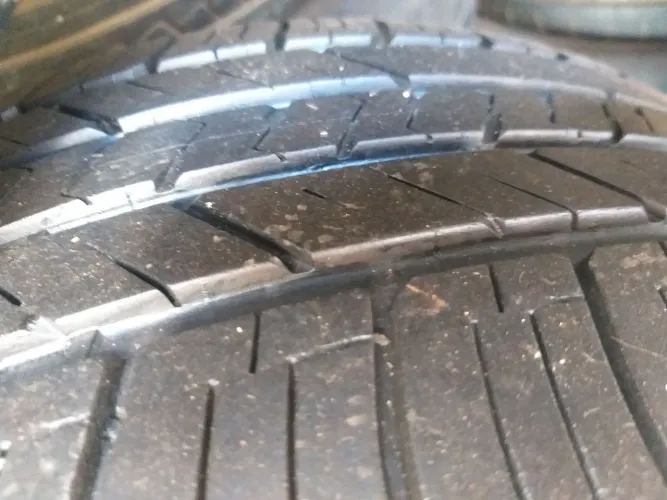 Pneus 235 45 18 Goodyear eagle seminovos o par*