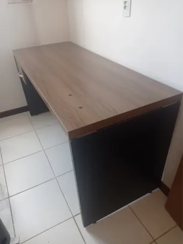 Mesa de Escritório - Madeira Maciça