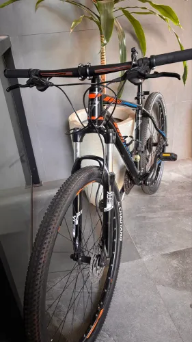 BICICLETA GROOVE SKA 70 ARO 29 - SHIMANO ALTUS