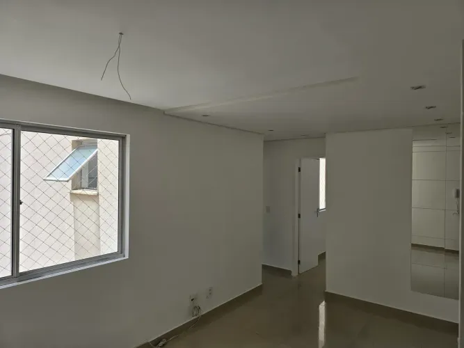 Imóvel para aluguel com 50 metros quadrados com 2 quartos em Cinquentenário - Belo Horizon