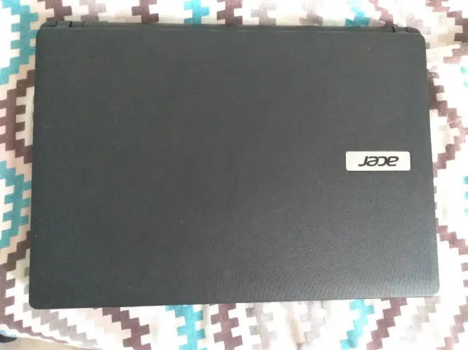 Notebook Acer Aspire E14 Celeron Quad Core 4GB RAM + HD 500GB (Funciona na tomada)