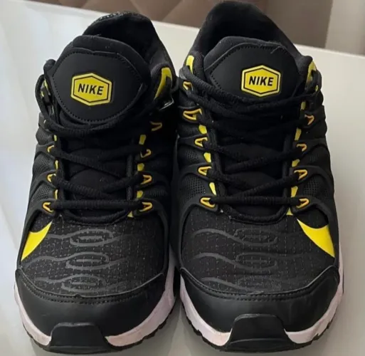 Tênis 39/40 (usado 1 vez)