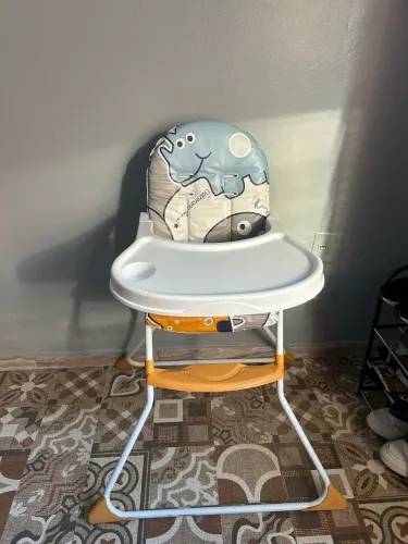 Vende-se cadeira de alimentação infantil Galzerano