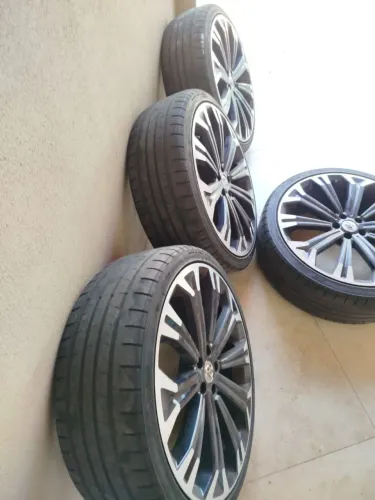 Jogo de rodas Aro 20 Corolla 