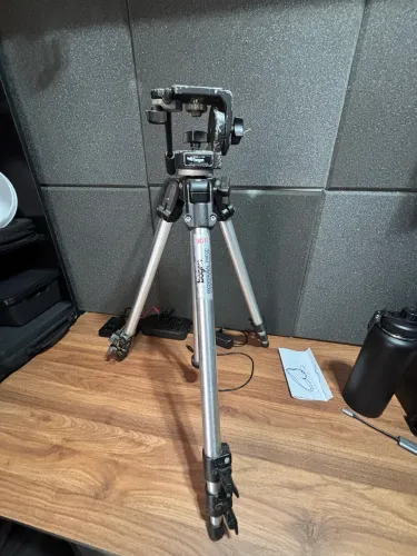 Tripé Manfrotto Bogen Com Cabeça Fluida
