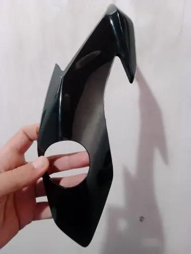*Bananinha do farol lado direito*