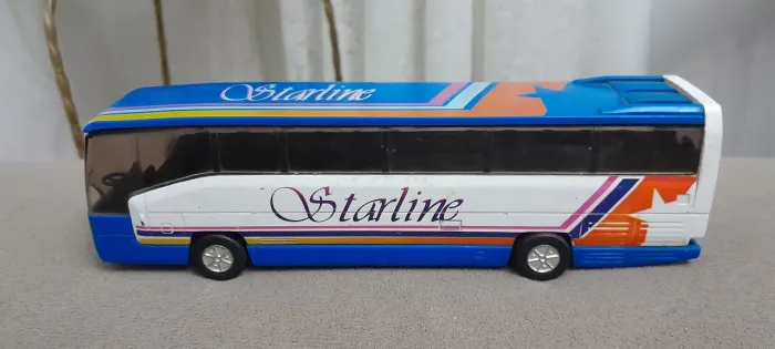 ÔNIBUS MINIATURA STARLINE 