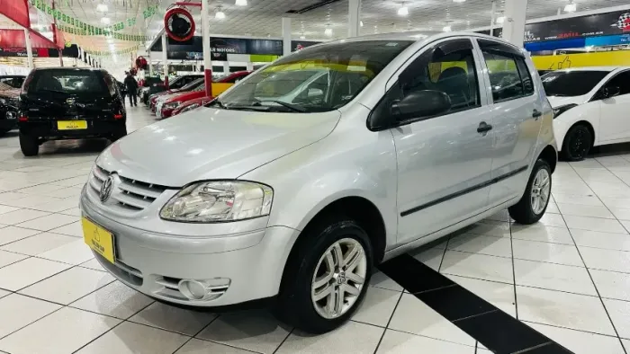 Volkswagen Fox Plus 1.6mi/ 1.6mi Total Flex 8V 4P 2005