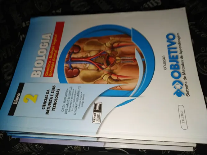 Livros Objetivo coleção Biologia e Português