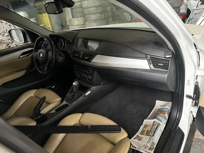 sucata bmw x1 2011 !