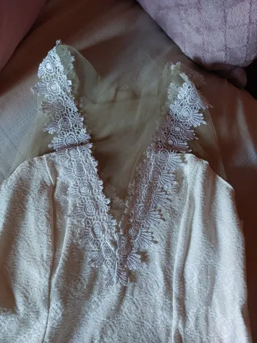 Vestido branco com transparência