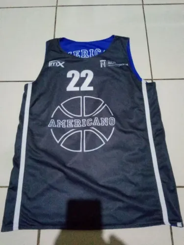 Camisa basquete reversível do colégio metodista americano tamanho juvenil P