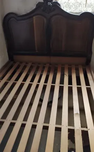 Cama de Viúva em estilo Chipandelli