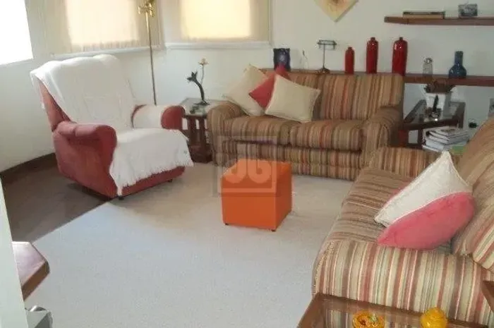 JBF41364 - PRÉDIO TRADICIONAL - CONSERVADO - APARTAMENTO AMPLO - TABUAS CORRIDA - 3 SALAS 