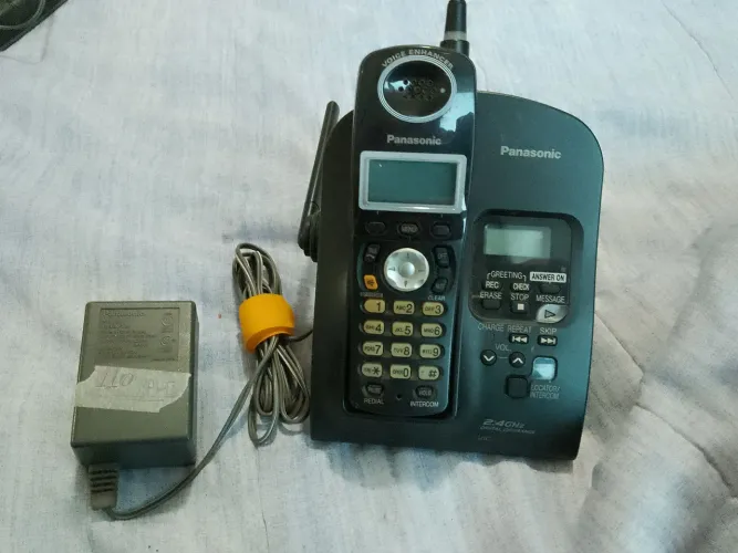 Telefone sem fio Panasonic com secretária 110 v