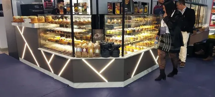 Vitrine sob medida - Evandro