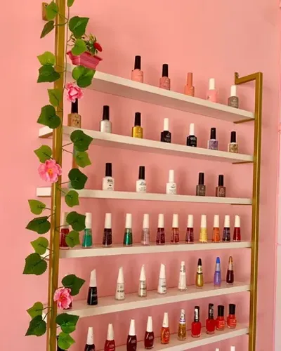 Expositor de esmaltes em Metalon