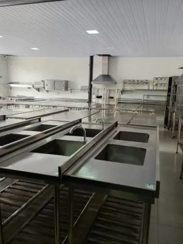 Móveis industriais em aço inox Padrão Anvisa - BSB.