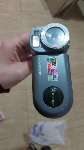 Filmadora Mirage anos 2000 (NÃO LIGA, VENDO COMO ITEM DE COLEÇÃO)