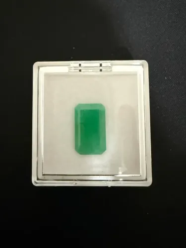 Esmeralda 8.80CT