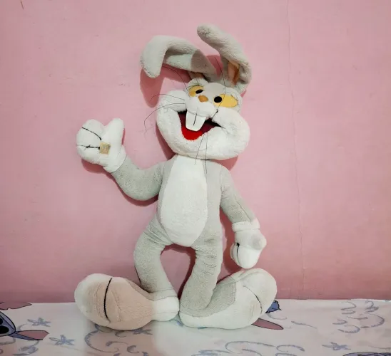 Coelho Pernalonga Pelúcia Grande (35 cm +/- )