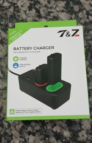 Bateria Xbox Séries S/X: Base carregador mais duas baterias 800mah.
