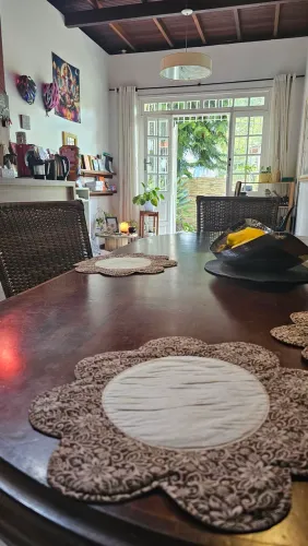 Aluguel anual, Quarto grande em casa compartilhada 