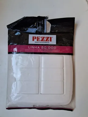 Placa Cega 4x4 Branco - Marca Pezzi - Não Acompanha Bastidor