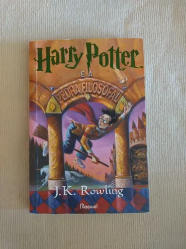 Livro Harry Potter e A Pedra Filosofal