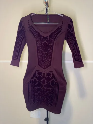 Vestido tubinho justo vinho lez a lez - festa