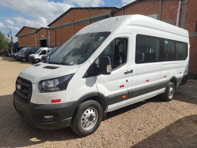 Nova Ford Trânsit Extra Longa Vítre Disponível pra faturar :