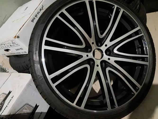 Roda aro 20 BMW X1 duas talas preta com diamantado com Pneu meia vida jogo 5x112