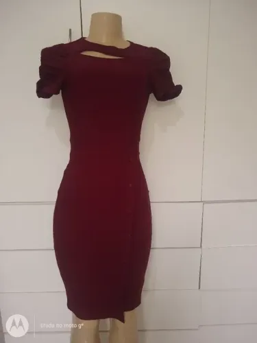 Vestido marsala elegante