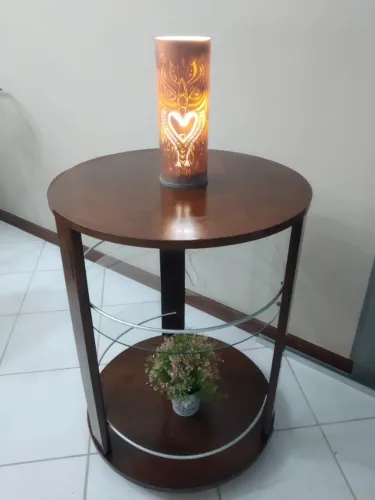 MESA DE APOIO REDONDA