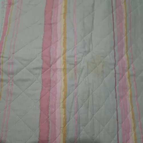 Edredom casal listrado rosa e bege