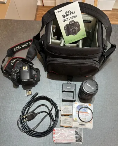 câmera canon Rebel T4i