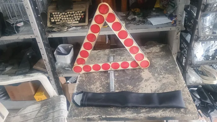 TRIÂNGULO POLIMATIC PARA CARRO ANTIGO 