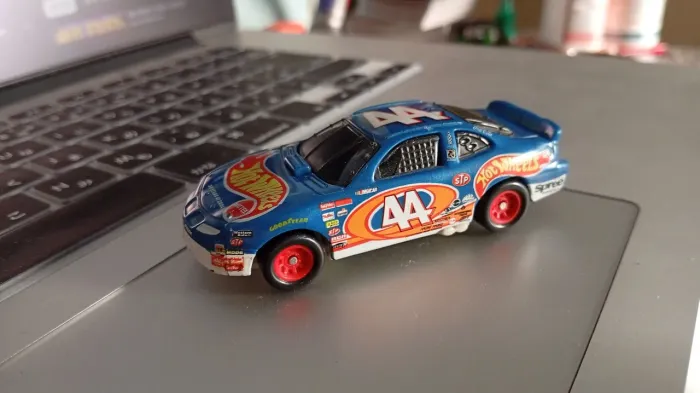HOT WHEELS NASCAR