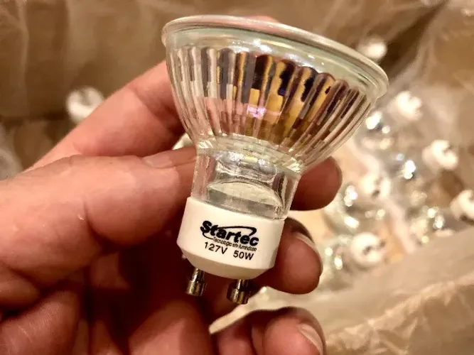Kit 20 Lâmpadas Dicróicas, Halógenas, soquete GU10, 50w de 3500k (Startec)