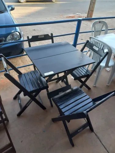 Jogo de mesa de madeira 70x70 