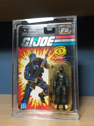 Boneco Gi Joe 25 anos, Hasbro, Cobra The Enemy lacrado e com case de acrílico 