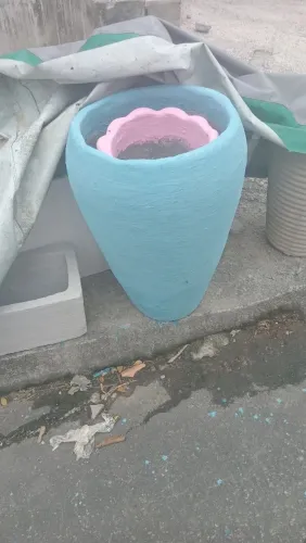 Vasos jardineiras e bacias de cimento 