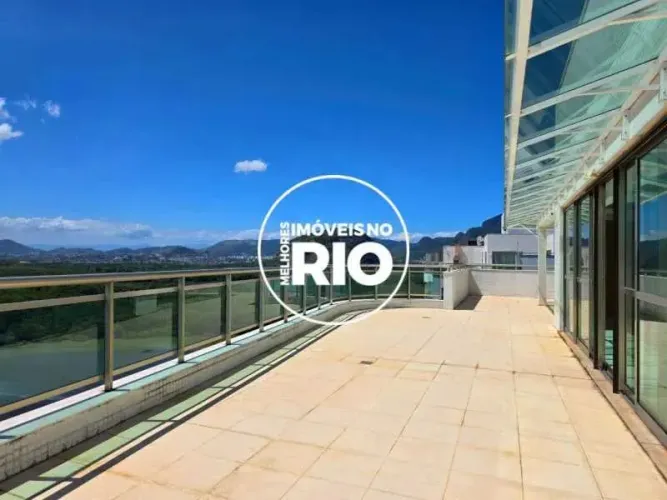 Cobertura Duplex na Barra da Tijuca à venda