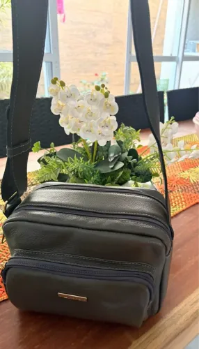 Bolsa transversal de couro