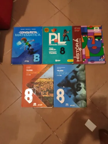 Livros didáticos 8o ano Colégio Militar