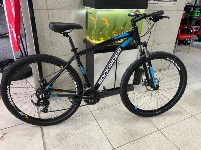 Bicicleta Aro 29 Rockrider com Marchas - Ótimo estado